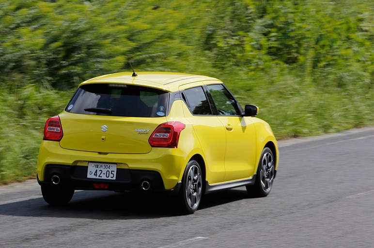 スズキ スイフトスポーツはかっ飛ばさなくてもまっ当な実用車＝国民車か？