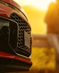写真で見るニューモデル　トヨタの新型「RAV4」（ティザー写真）
