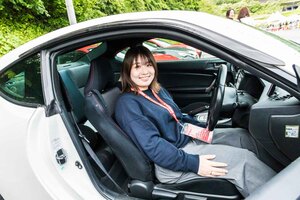 トヨタ「86」女子のサーキット本気度を物語るタイヤ！ほぼノーマル仕様ながらも果敢に攻めている