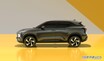 三菱新型コンパクトSUV、個性的な外観デザインを先行公開。インドネシアオートショーで初公開。現地では11月から販売開始！