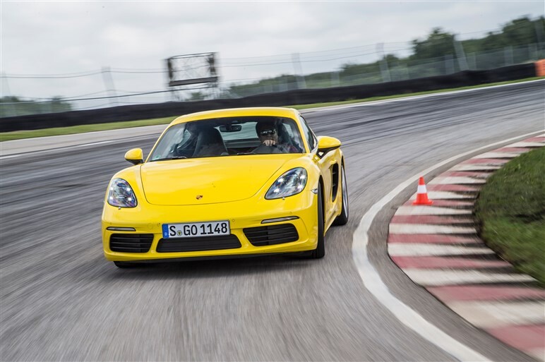 718ケイマン試乗。切れ味を増した走り＆燃費が大幅向上