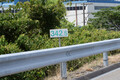 高速道路脇にある一定距離ごとにある「数字の標識」！　「キロポスト」って何のために存在する？