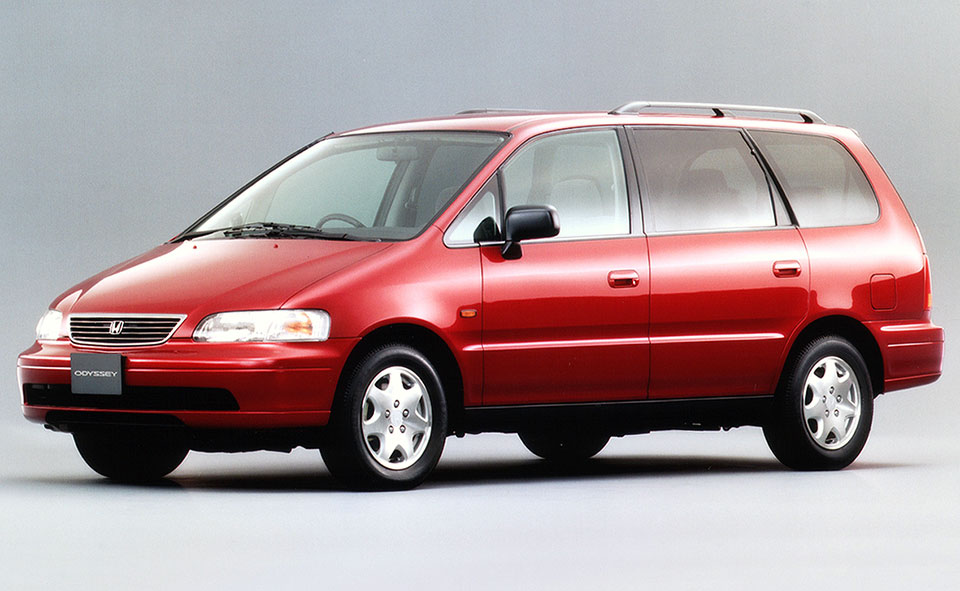 オデッセイと並ぶミニバンブームの立役者 トヨタ イプサムの 選択 のなぜ 偉大な生産終了車 ベストカーweb 自動車情報サイト 新車 中古車 Carview