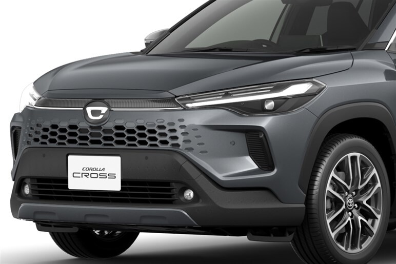 大幅改良「カローラクロス」とネットの評価。デザインやGRスポーツが好評、新機能や価格には不公平感や落胆の声も