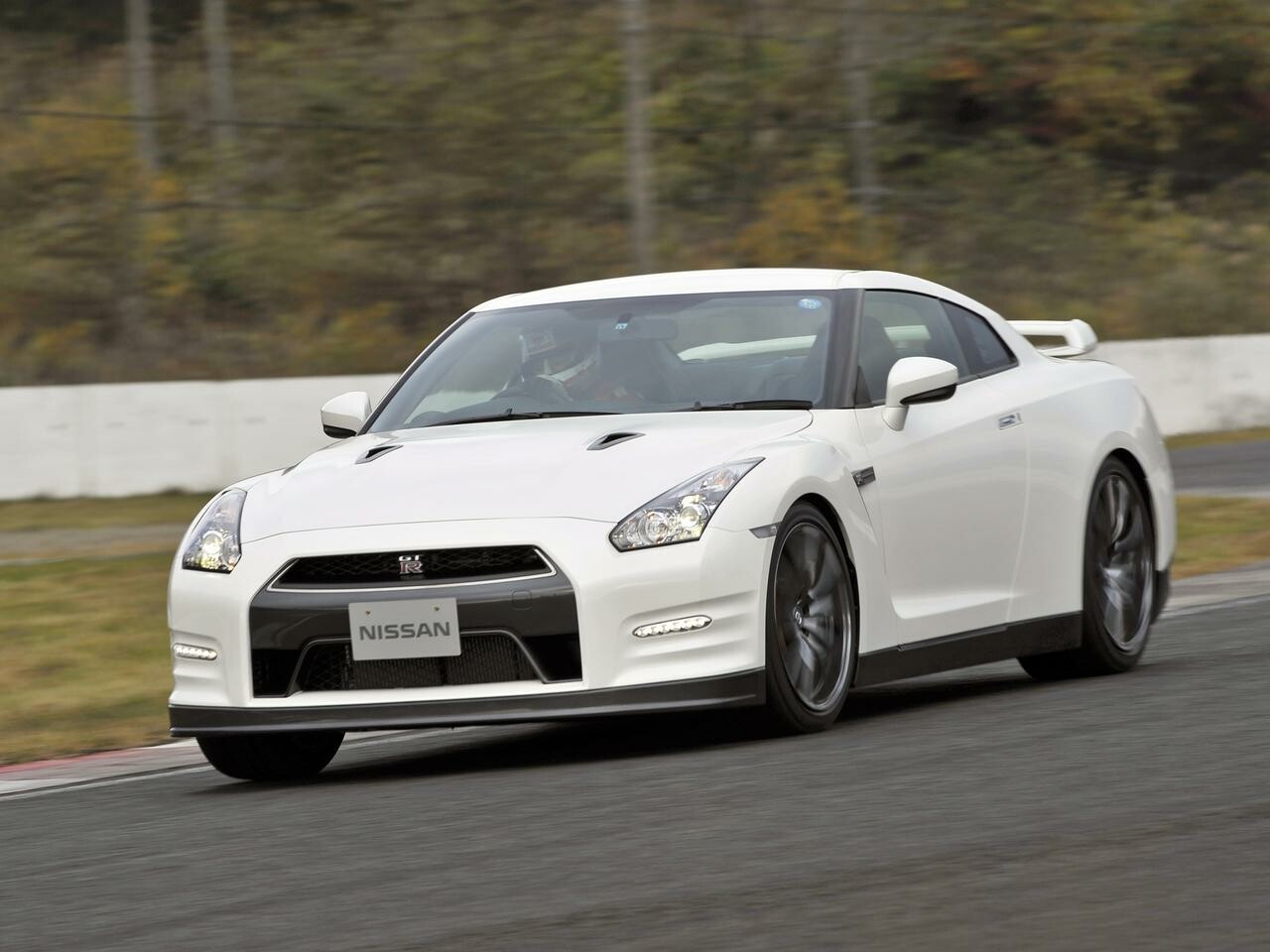 【試乗】日産 GT-Rが2011年モデルで手に入れた「テールを破綻させない」基本性能【10年ひと昔の新車】