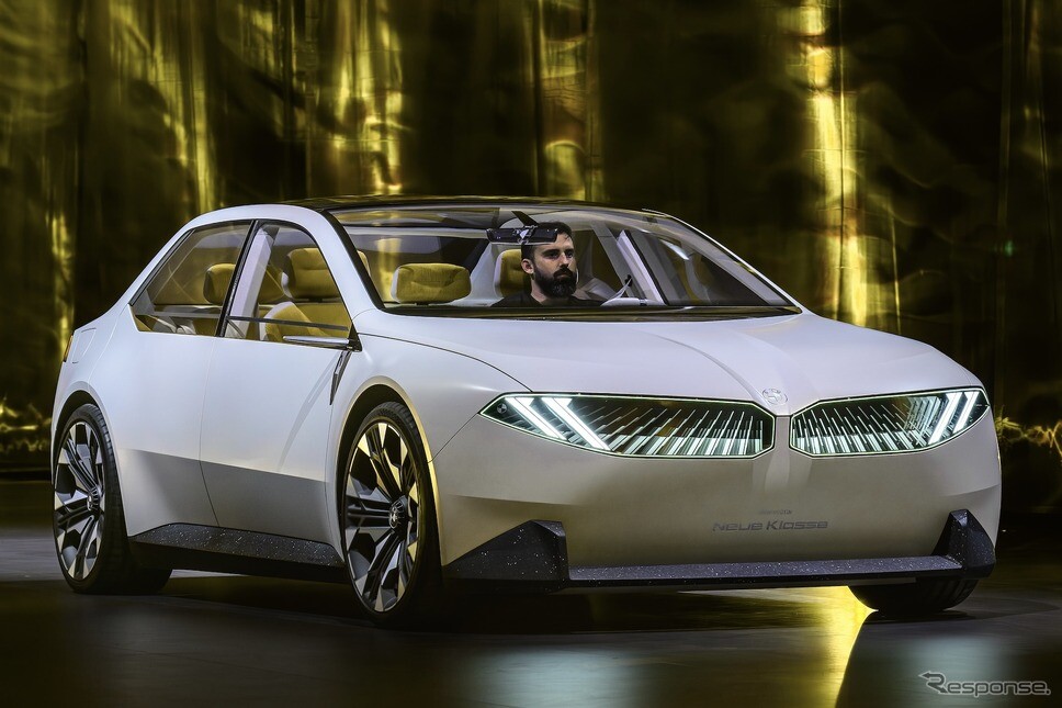 BMWの新世代EV「ノイエクラッセ」、第2弾のスポーツセダンの車名は『i3』に…IAAモビリティ2025