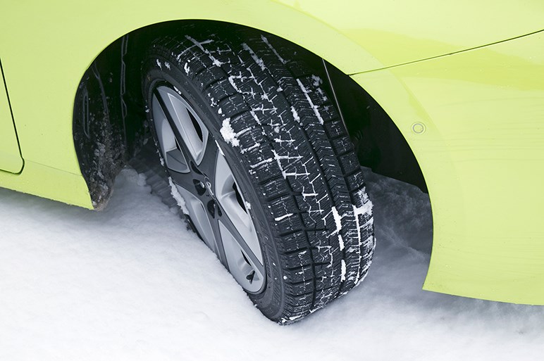 プリウス4wdモデル E Fourで雪上ロングドライブテスト Carview 自動車情報サイト 新車 中古車 Carview