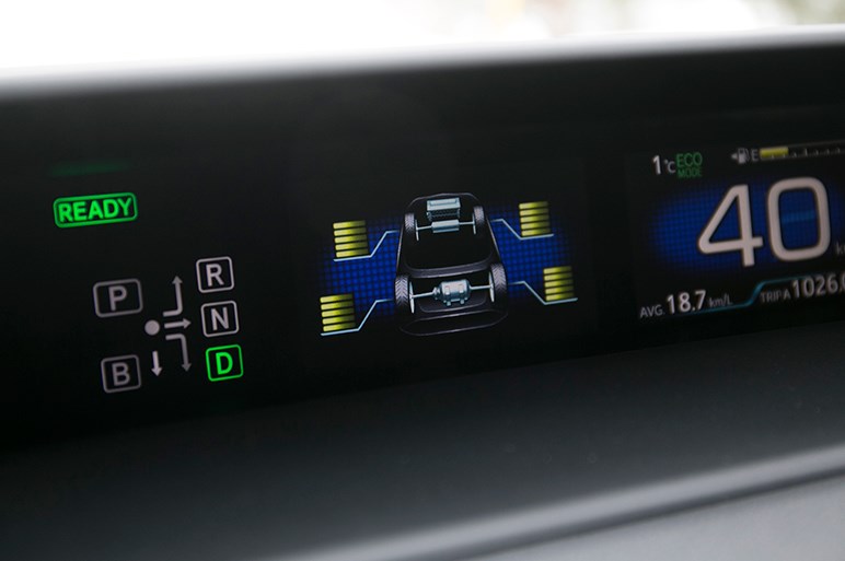 プリウス4wdモデル E Fourで雪上ロングドライブテスト Carview 自動車情報サイト 新車 中古車 Carview