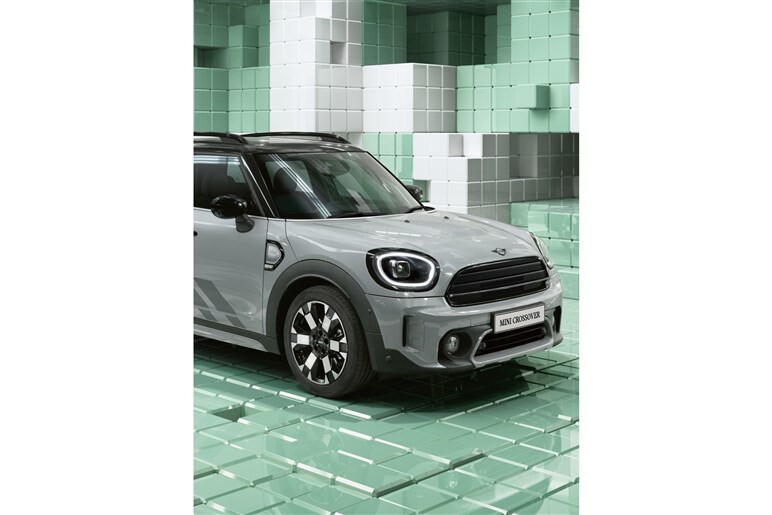 飼いならされていないMINI クロスオーバー!? 特別仕様車