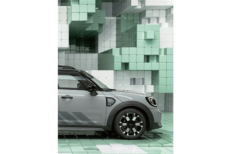 飼いならされていないmini クロスオーバー 特別仕様車アンテイムド エディション発売 Carview 自動車情報サイト 新車 中古車 Carview