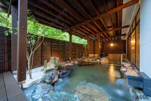 1300年の歴史を持つ山中温泉の名湯を満喫！ 全客室35平米以上の広さを誇る“山中温泉街”で最大規模のホテルの魅力とは