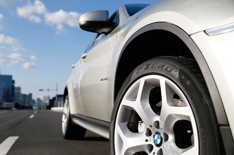 P ZERO×ハイパワーSUV、相性はいかに？