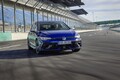 VW史上最速の新型「ゴルフR」日本初公開。価格は850万円前後？ 新型「ゴルフGTI」も展示【TAS25】