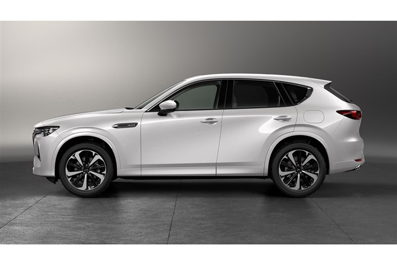“50位圏外”でスランプ続く「CX-60」。モデル末期「CX-5」と総合力ではどちらを買うべき？