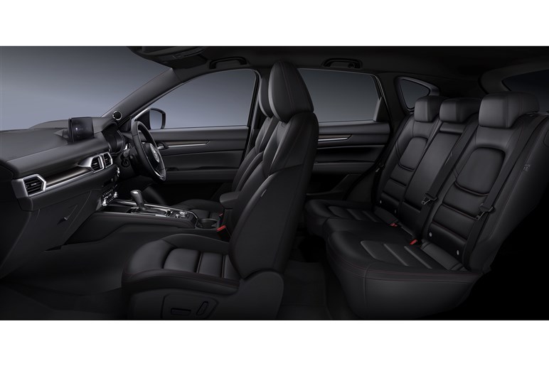 “50位圏外”でスランプ続く「CX-60」。モデル末期「CX-5」と総合力ではどちらを買うべき？