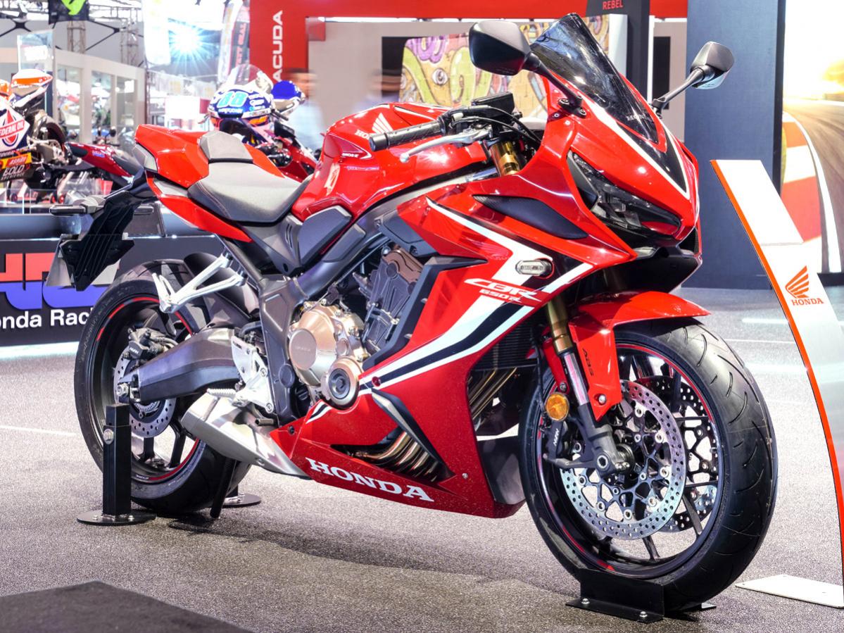 ホンダCBR650Fの進化版！ 新作”CBR650R”は倒立フォーク＆CBR1000RR Firebladeの風貌に！【ホンダ】