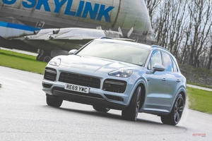 【最もワイルドなカイエン】ポルシェ・カイエン・ターボS Eハイブリッド試乗