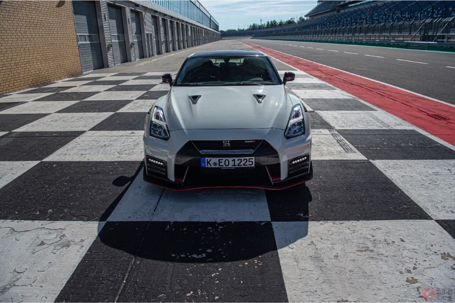 光る ハンドル 爆誕 Gt Rのハンドルが速度 回転数などをお知らせ くるまのニュース の写真 27ページ目 自動車情報サイト 新車 中古車 Carview