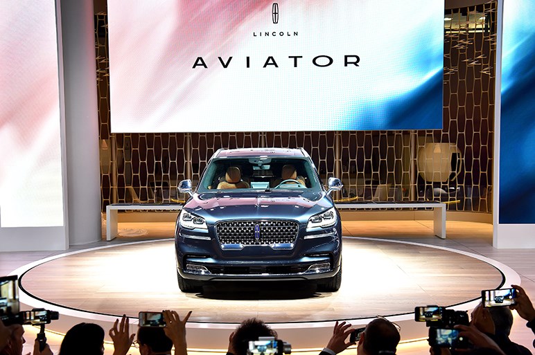 アメリカを代表する高級車リンカーンが新型ラグジュアリーSUVを発表