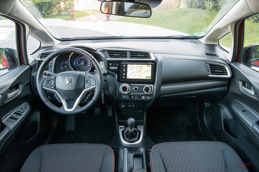 ホンダ ジャズ フィット 1 5 I Vtecスポーツ 試乗 マイナーチェンジで若者層を狙う Autocar Japan の写真 4ページ目 自動車情報サイト 新車 中古車 Carview