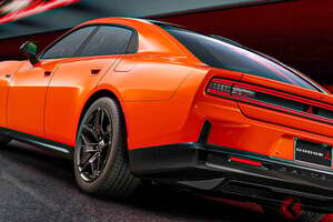 650馬力超えも!? 新型「爆速クーペ＆セダン」世界初公開！ カクカクボディがカッコイイ「チャージャー」が色々ユニークすぎる