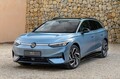 VW、実用的な高級車「ID.7ツアラー」　荷物 "積み放題" の電動ワゴン　約1000万円から受注開始、欧州