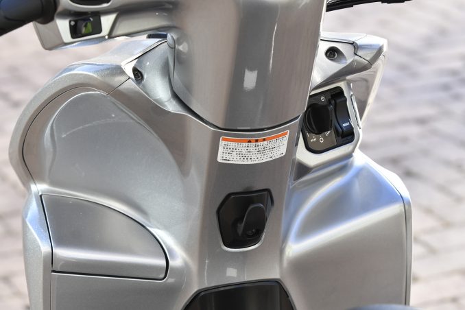新型 ディオ110 はダッシュ力が違う 燃費も良くなり軽量化も コスパ高めの原付二種スクーターが充実のフルモデルチェンジ 価格や発売日も決定しました ホンダ21新車ニュース Honda Dio110 編 Webオートバイ 自動車情報サイト 新車 中古車 Carview