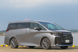 トヨタ「ヴェルファイアPHEV」で東京～大阪1000km走行！燃費性能は驚きの15.3km/Lを記録