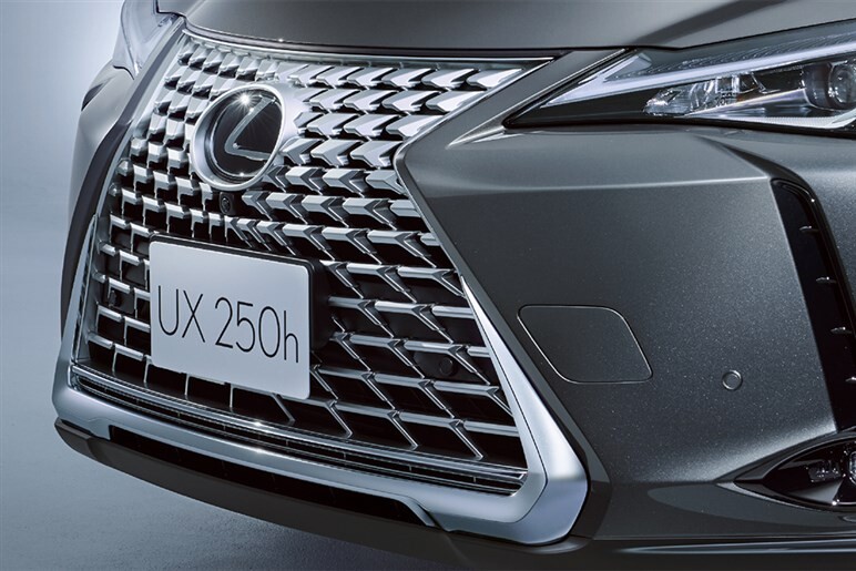2つの特別仕様車追加！　レクサス UXのマイチェンは見た目そのまま中身改良