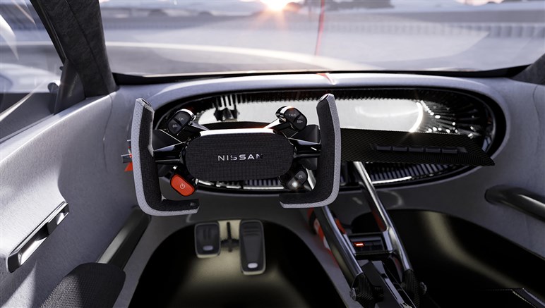新型日産「マイクラ」の実車をスクープ！　ルノー5 Eテック エレクトリックベースのBEVとして欧州にて登場予定