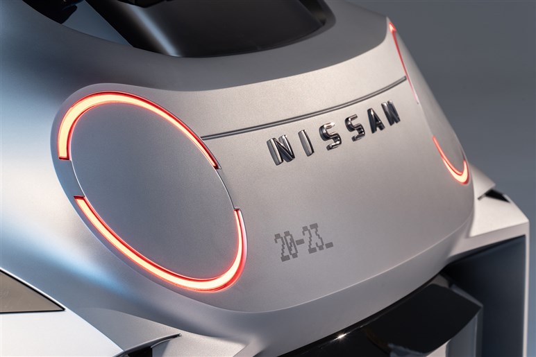 新型日産「マイクラ」の実車をスクープ！　ルノー5 Eテック エレクトリックベースのBEVとして欧州にて登場予定
