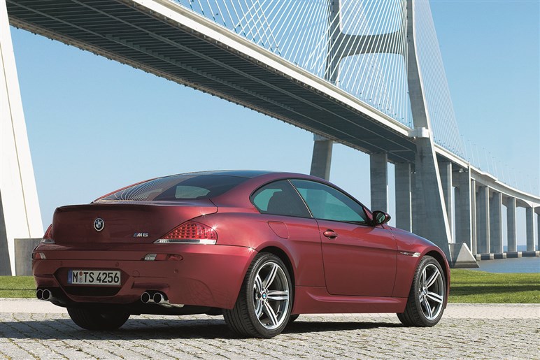 【市販化熱望】英デザイナーが提案するV12搭載のBMW「M6」レストモッド仕様がカッコ良すぎると話題