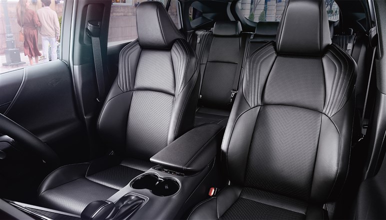 【匂わせコンセプトも】次期「RAV4」もオフ系ワイルド路線か。姉妹モデルのハリアーはどうなる？