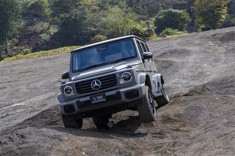 2635万円のメルセデス・ベンツ「完全電動Gクラス」試乗　最重量級3トンオーバーの走りやいかに？