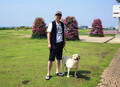 愛犬を連れて愛車で夏の海へ……はちょっと待て！　ワンコといく夏のドライブは注意点が盛りだくさんだった