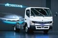 三菱ふそう、電気小型トラック「eキャンター」　安全装備を標準化