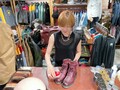 [伊藤由里絵]白バイ乗りから靴磨き職人に転身した私がヤマハのクルーザー、ボルトで日本一周を始めたワケ【前編】