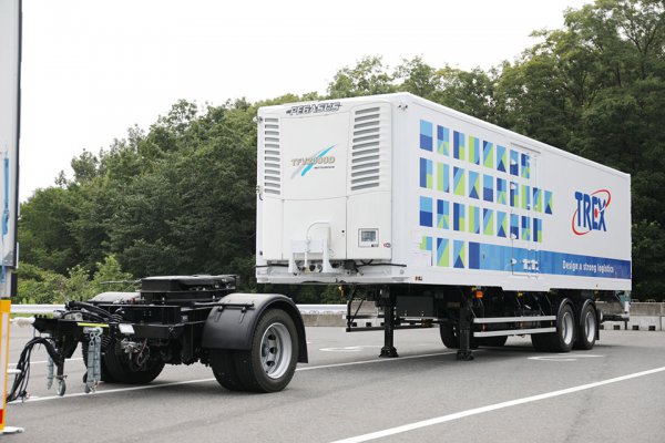 トラックの超特盛 1台でトラック2台分の荷物を運べるダブル連結トラックの進化にワクワクが止まらない ベストカーweb の写真 5ページ目 自動車情報サイト 新車 中古車 Carview