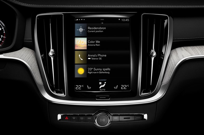 ボルボ新型V60。最新のデザイン言語採用で強力なライバルに臨む