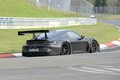 【スクープ】ポルシェ911 GT3 RS次期型、まさかの電動化!? 謎の充電口を発見！