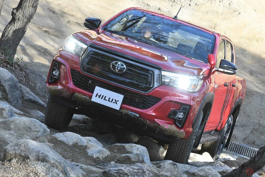 トヨタの隠れた7人乗り大型suv ツリ目がイカす フォーチュナー はどんな四駆 くるまのニュース の写真 自動車情報サイト 新車 中古車 Carview
