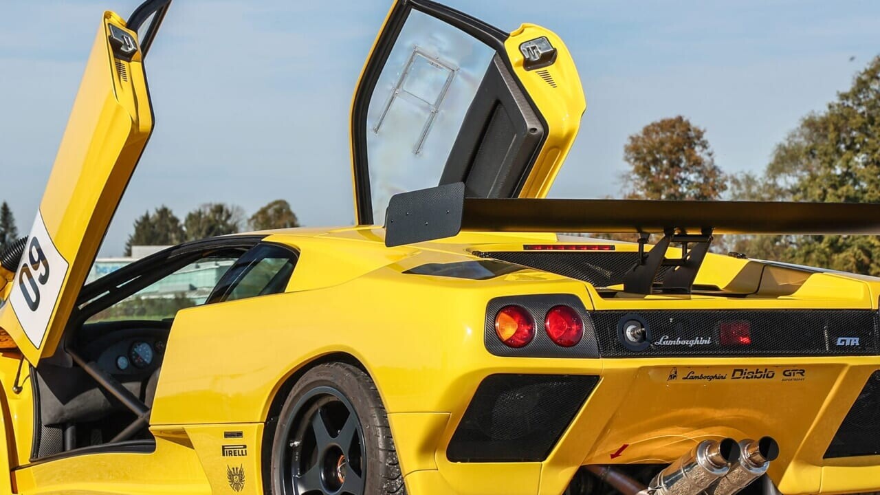 ランボルギーニ最後の「狂える猛牛」か? 世界限定30台の”ディアブロGTR