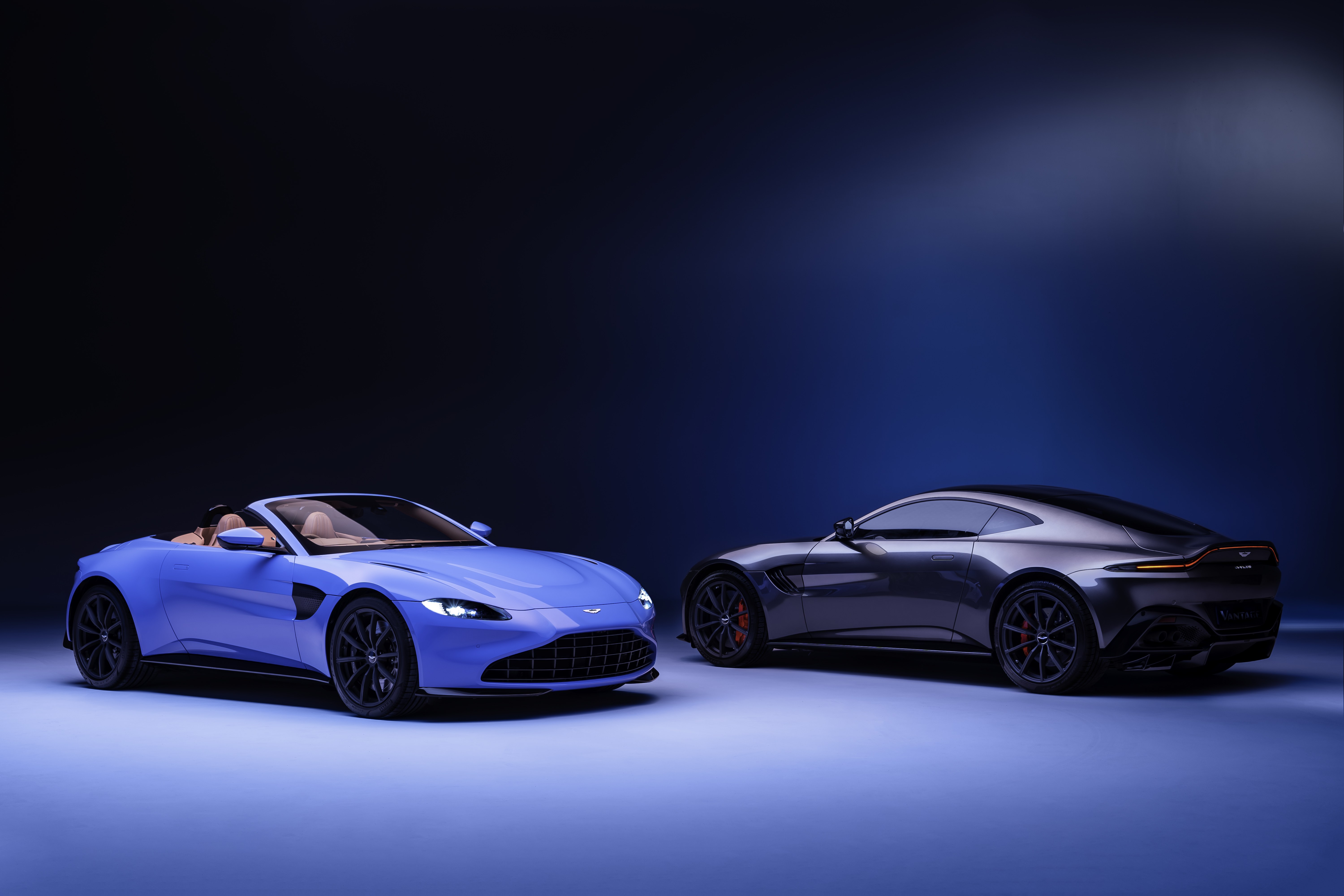 アストンマーティンの新型2シーター オープン登場 ヴァンテージ ロードスターとは Gq Japan 自動車情報サイト 新車 中古車 Carview