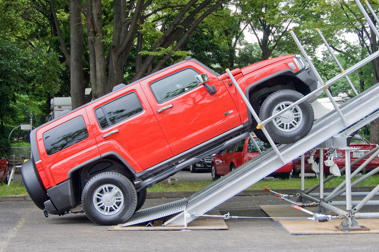 ハマーH3、日本向け仕様 街で実際に乗ってみた！