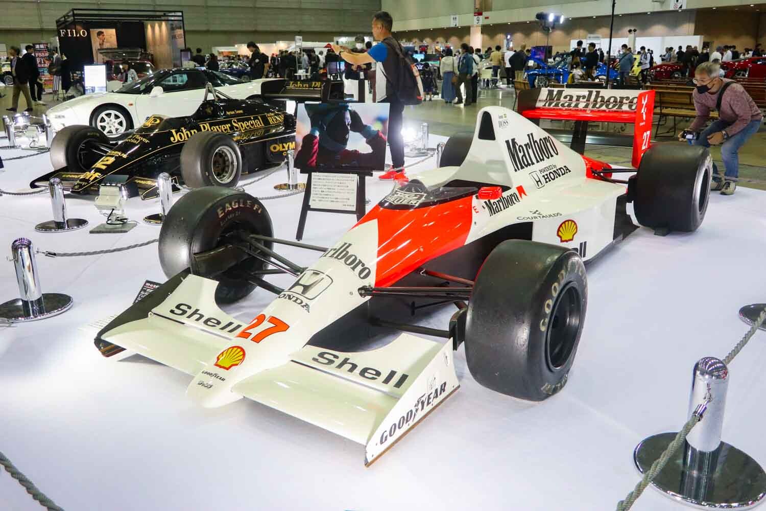 アイルトン・セナは「マールボロ」だけでなく「JPS」のF1にも乗っていた!! 没後30年を記念して3台のF1とホンダ「NSX-R」が集まりました