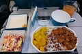 「まさかこの匂いは……」機内に漂う予想外の“ネタバレ”　スリランカ航空「機内食」レポート