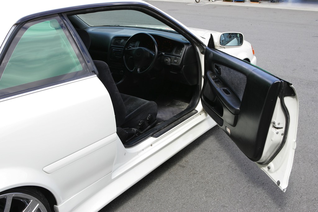 Jzx100ツアラーvにクーペなんてあった 完璧ボディワークで仕上げられた衝撃の2ドア仕様 Web Option 自動車情報サイト 新車 中古車 Carview