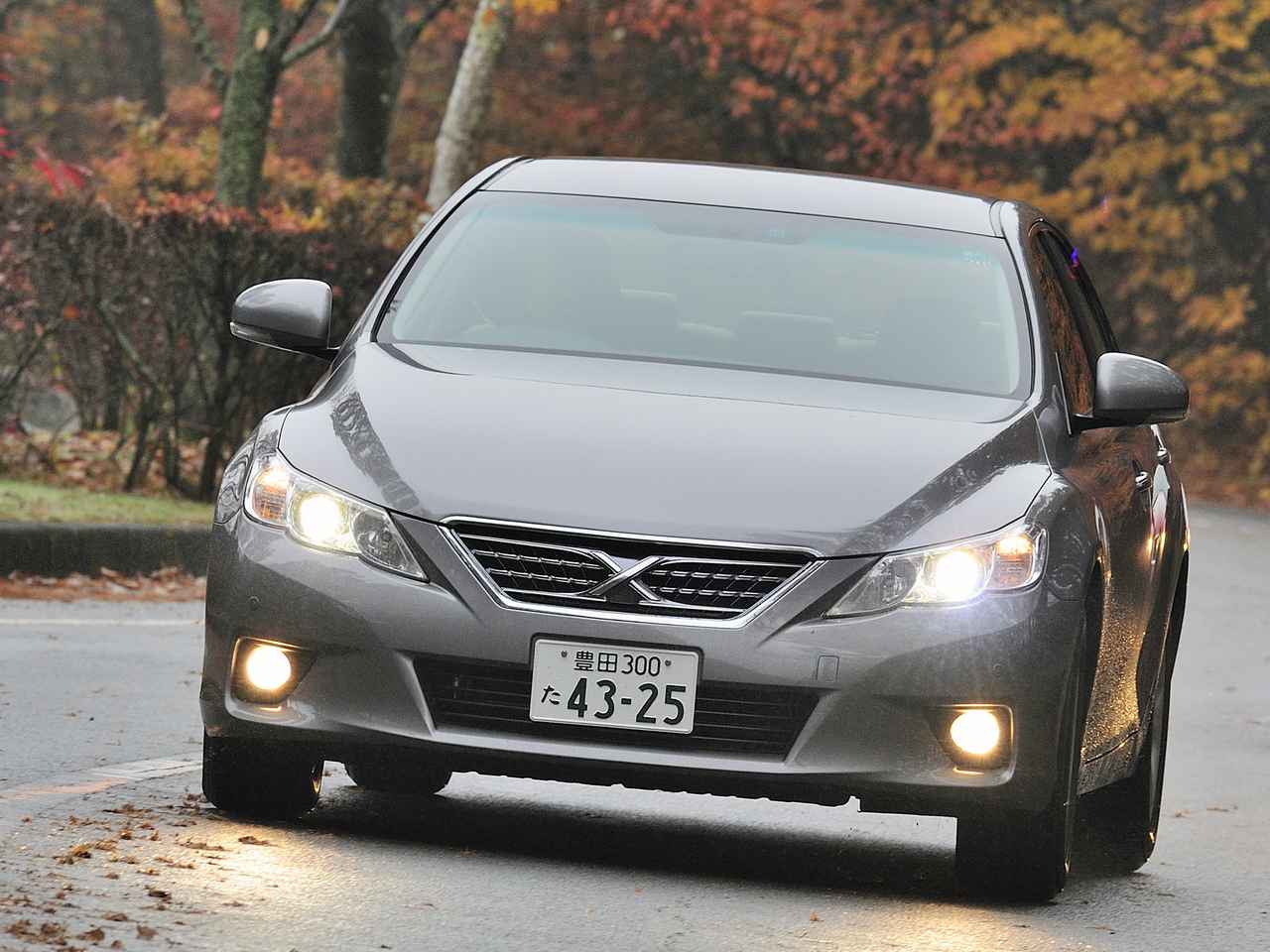 10年ひと昔の国産車 46 トヨタ マークxはフルチェンジでスマートなハンドリングを手に入れた Webモーターマガジン 自動車情報サイト 新車 中古車 Carview
