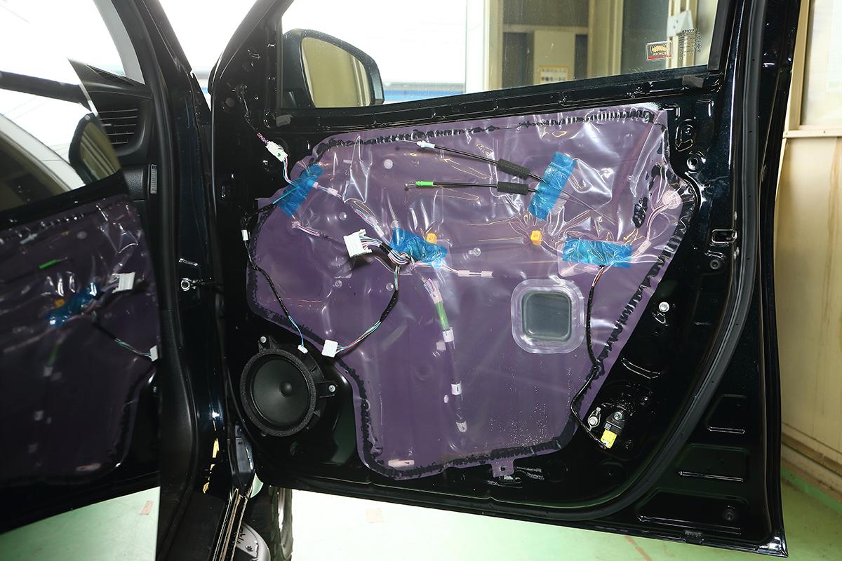 お手軽 激安で 音 がよくなる不思議 クルマの デッドニング とは Web Cartop 自動車情報サイト 新車 中古車 Carview