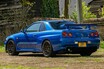 日産R34「スカイラインGT-R V-Spec」が約2400万円にまで！ 日本の書類一式とともに英国に渡った個体が驚きの価格で落札されました